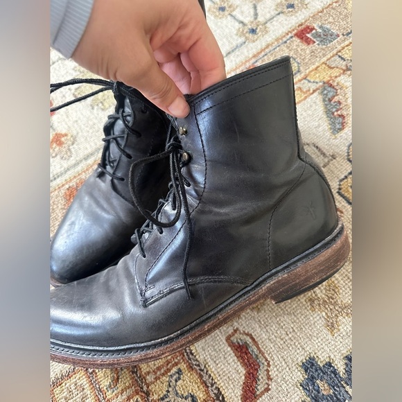 Mens Frye Black Lace Up Combat Boots sz 10 main image 6